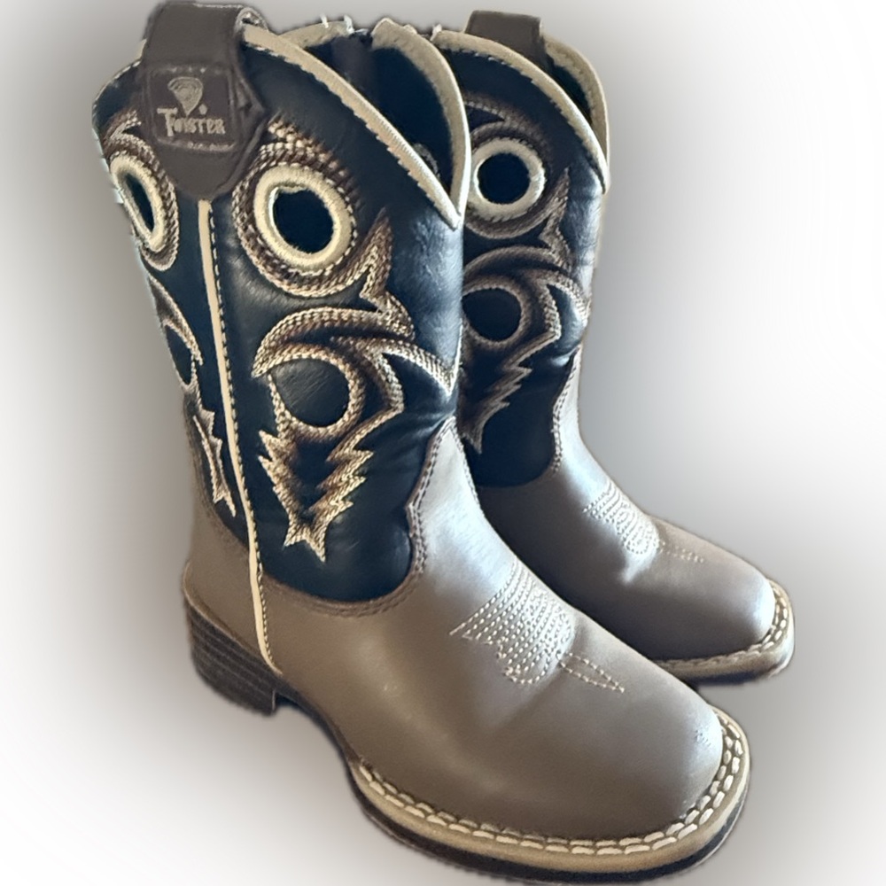 Twisted Western Boots in Black and Brown